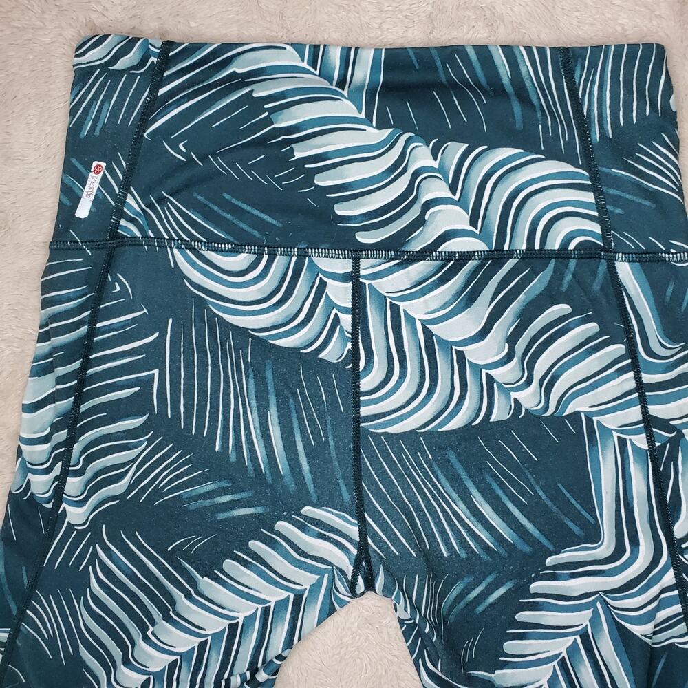Zella Green Leaf Leggings Medium - Picture 8 of 9